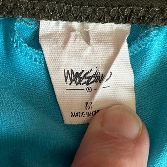 𝅺❤️ Mossimo Green Eyelet Bikini Top Size M - Picture 5 of 5